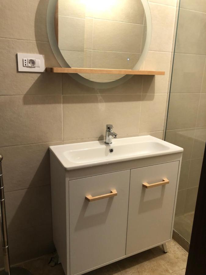Apartament 2 Camere La Casa - Bucuresti Екстериор снимка